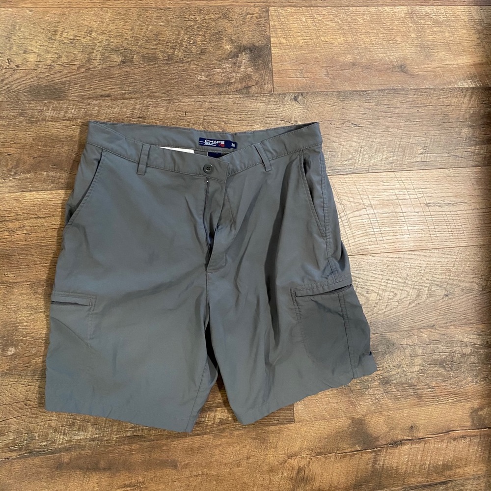 Men’s shorts for golf